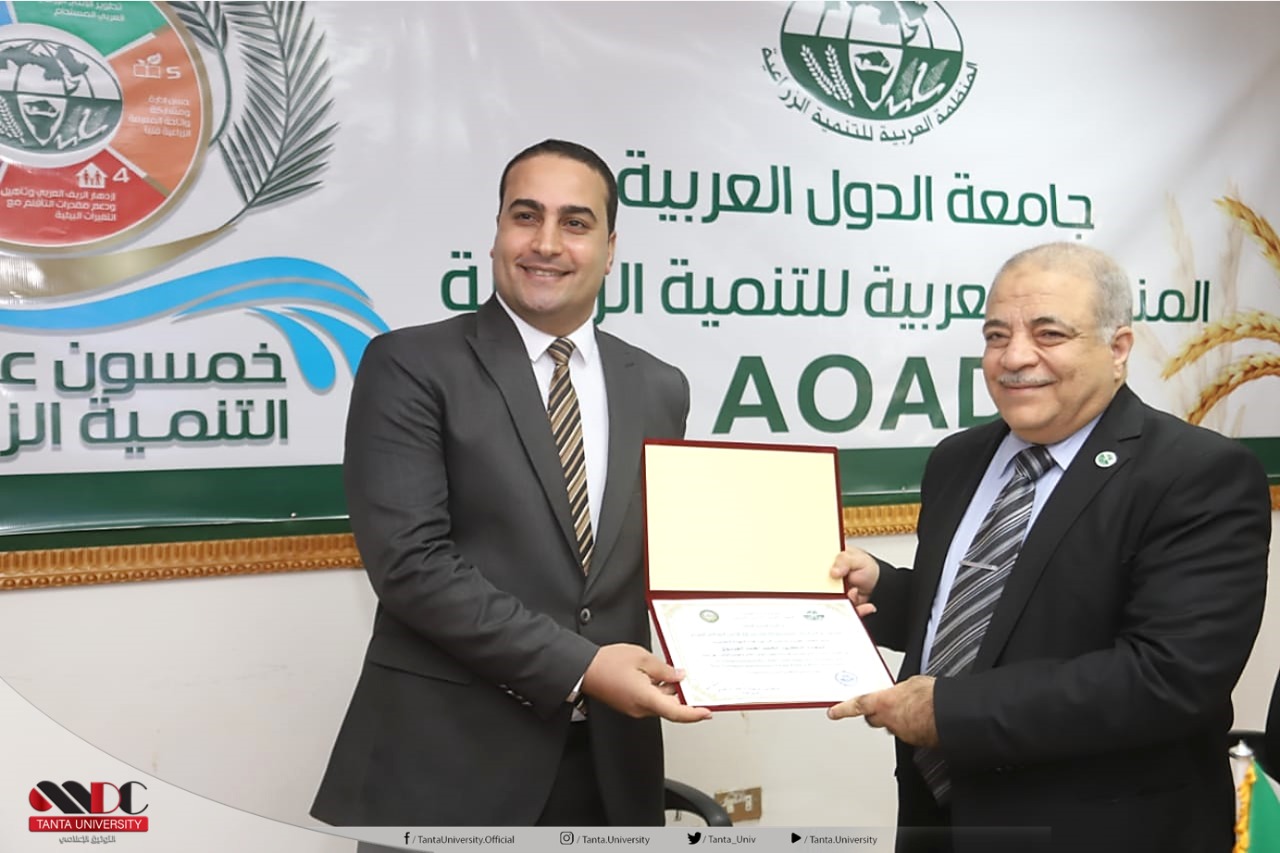 جامعة طنطا فوز محمد العيسوي بجائزة البحوث والدراسات المتميزة في مجال الأمن الغذائي 