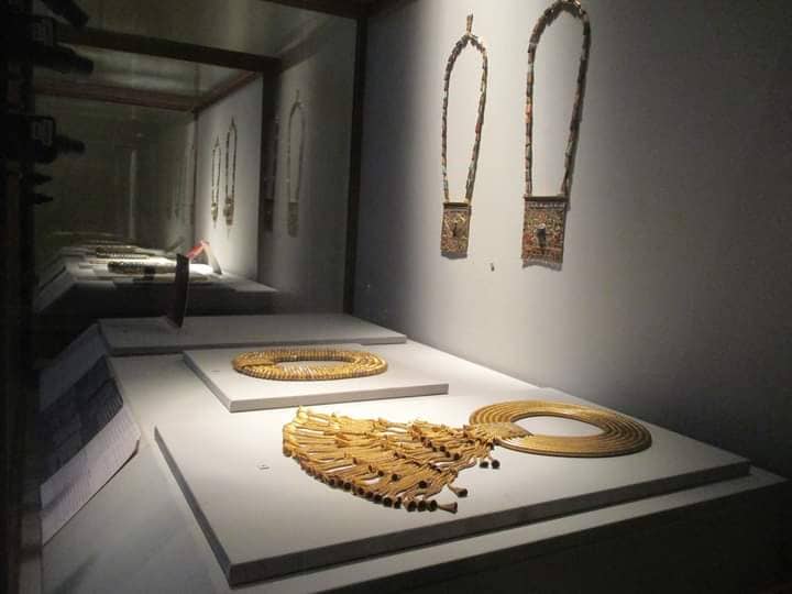 عرض كنوز تانيس في المتحف المصري