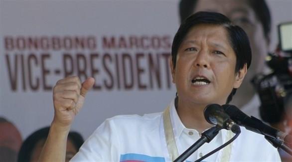 الرئيس الفلبيني يصل إندونيسيا في أول زيارة  له منذ توليه السلطة في  يونيو