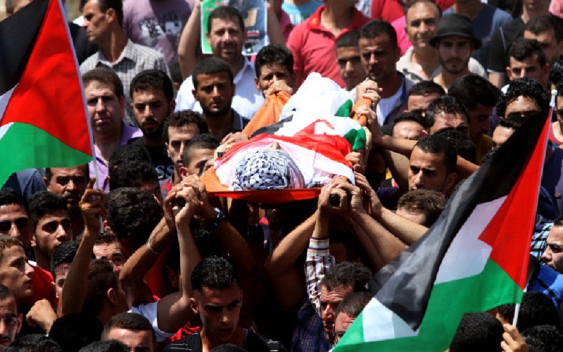 استشهاد 23 فلسطينيًا في قصف إسرائيلي وسط قطاع غزة