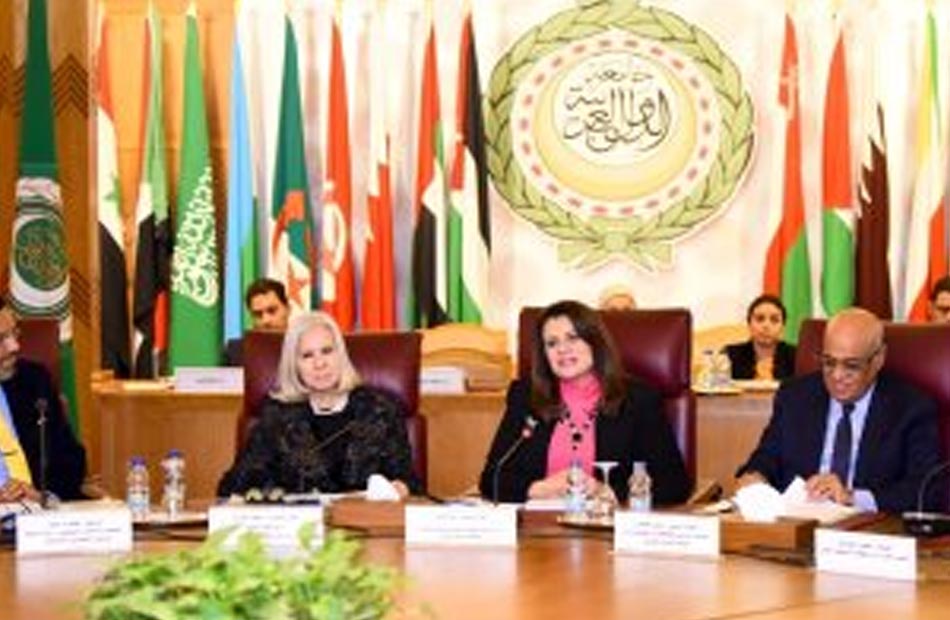 وزيرة الهجرة توجه رسالة مهمة للأسر العربية 
