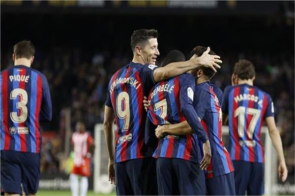 برشلونة مهدد بالإقصاء من دوري أبطال أوروبا 