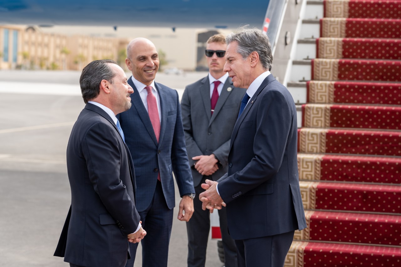 وزير الخارجية الأمريكي يصل مصر فى مستهل زيارته الشرق أوسطية | صور