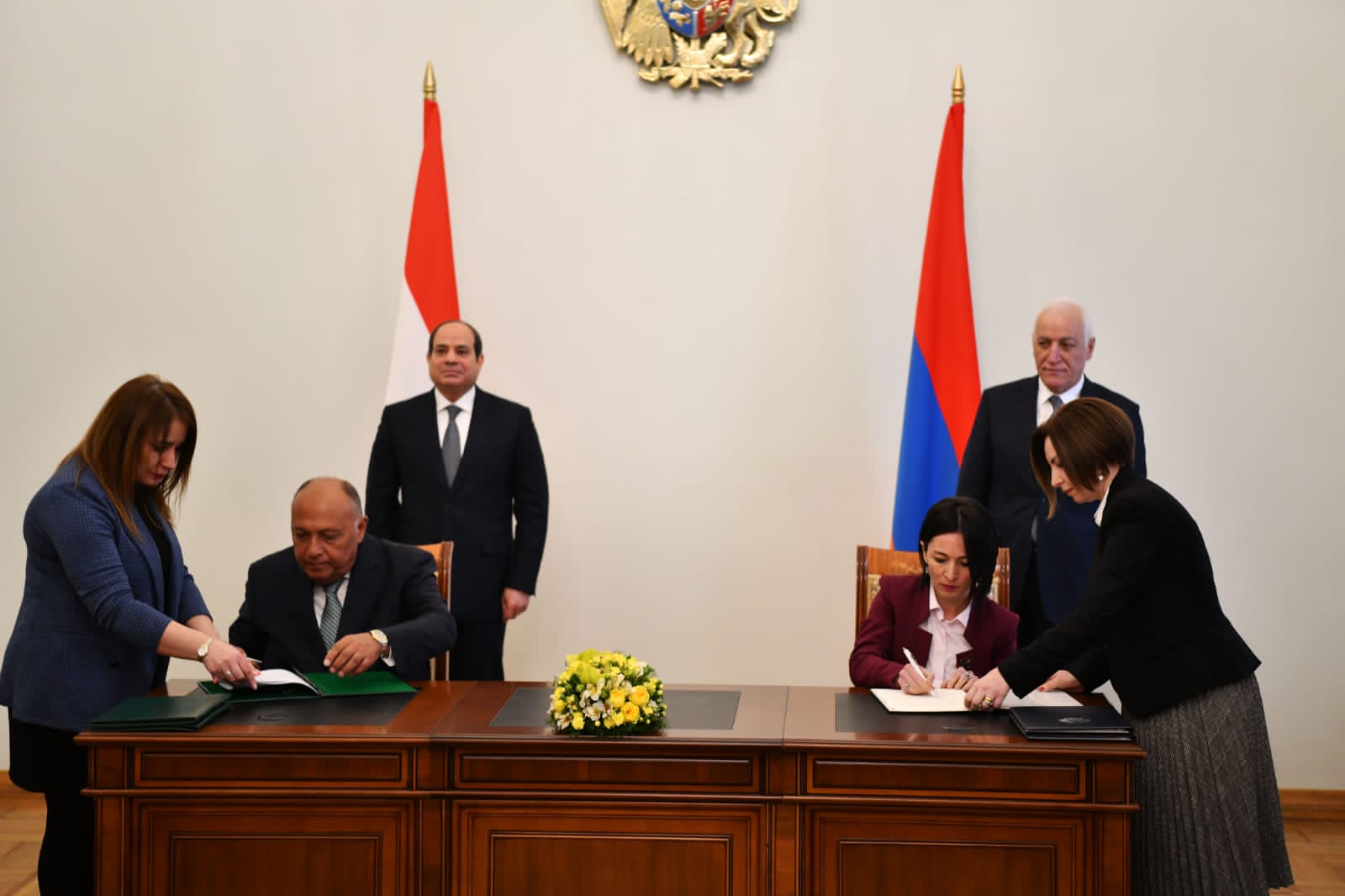  لقاء ومباحثات ومراسم توقيع المذكرات بين الرئيس السيسي ونظيره الأرمينى