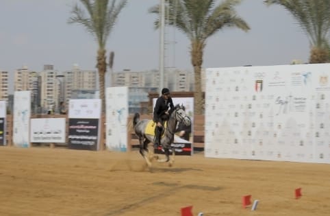 الداخلية تنظم بطولة الجمهورية للفروسية لقفز الحواجز بوادي الفروسية للشرطة