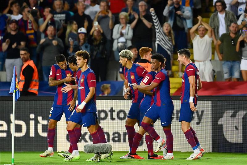 جوندوجان على رأس التشكيل المتوقع لبرشلونة أمام أتليتكو مدريد 