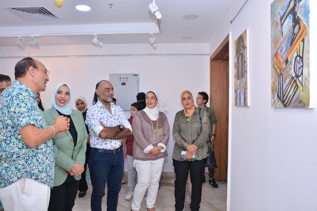  افتتاح معرض   شعبيات مصرية ٢   للفنانة التشكيلة هناء جلال لإحياء التراث المصري