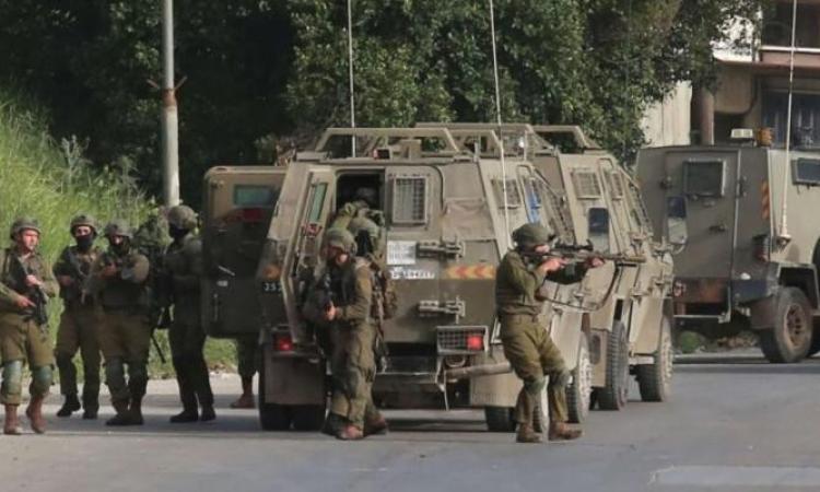 إصابة  ضباط وجنود من سلاح المظليين الإسرائيلي في معارك بوسط غزة 