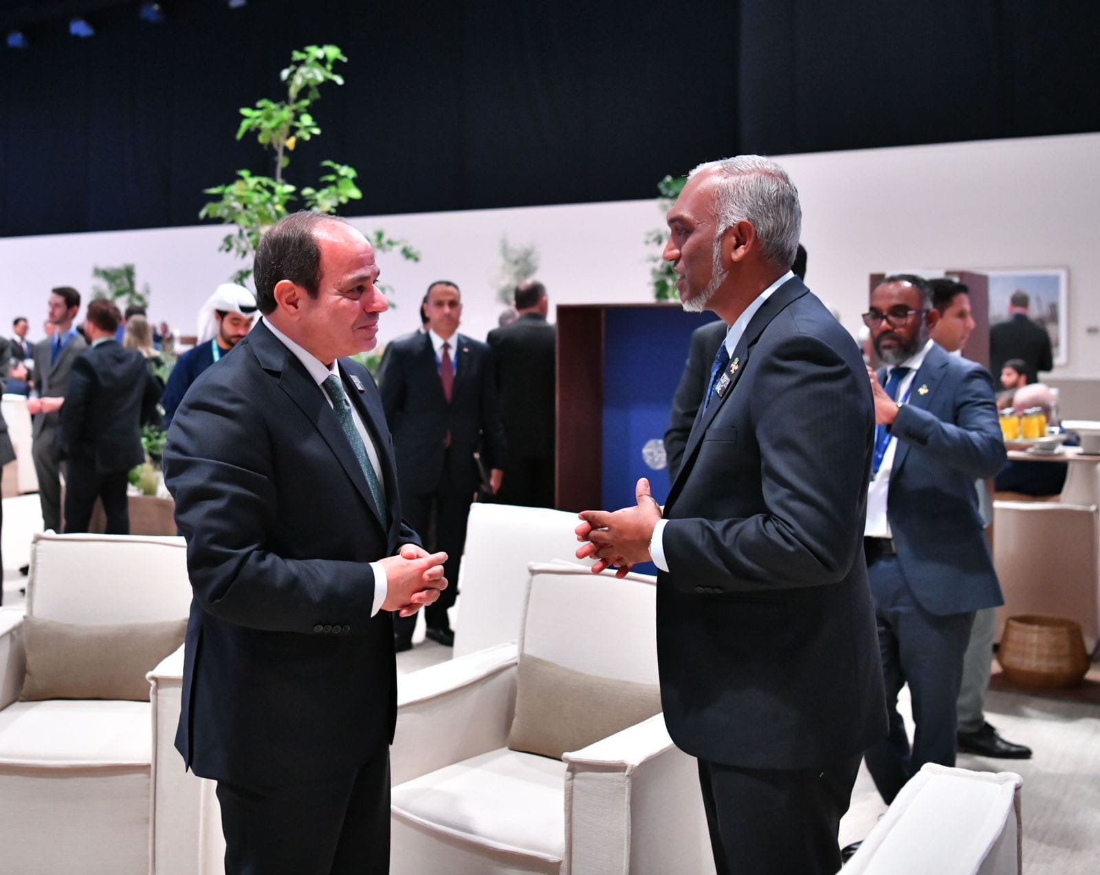 الرئيس السيسي يعقد عددًا من اللقاءات الجانبية على هامش أعمال قمة المناخ ;كوب ; بدبي