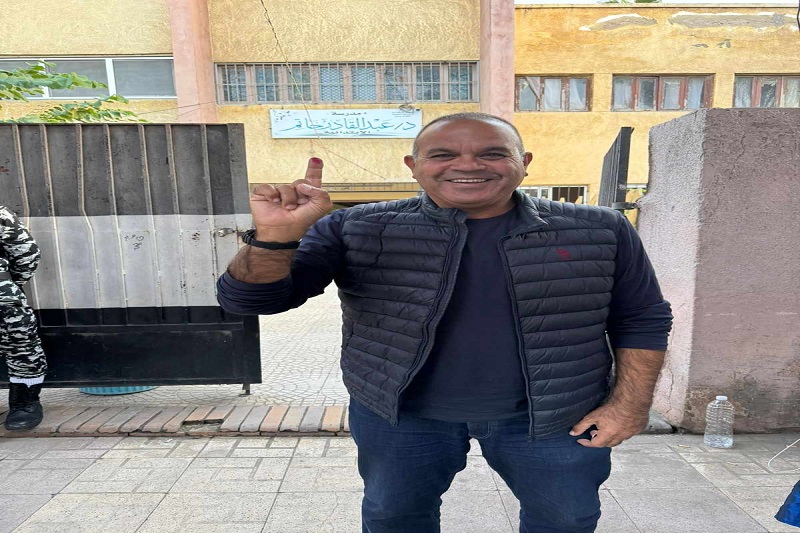 رئيس الاتحاد المصري للغوص والإنقاذ يدلي بصوته فى الانتخابات الرئاسية