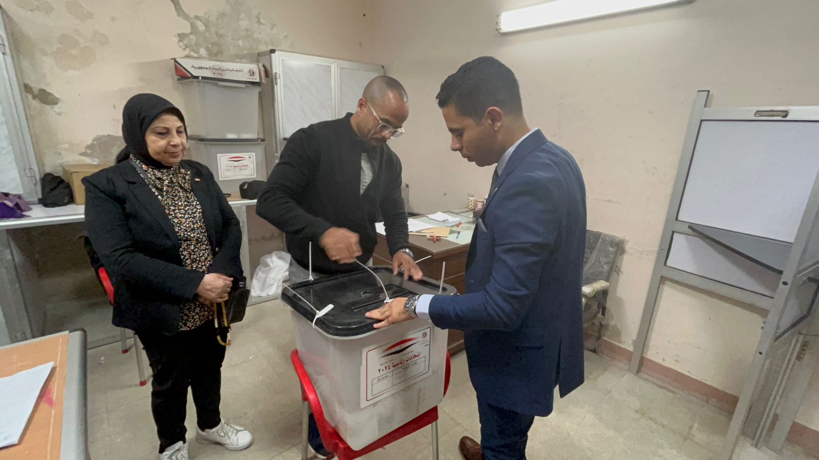 غرفة عمليات  المصريين الأحرار  إقبال كثيف خلال اليوم الأول للانتخابات الرئاسية من مختلف الفئات 