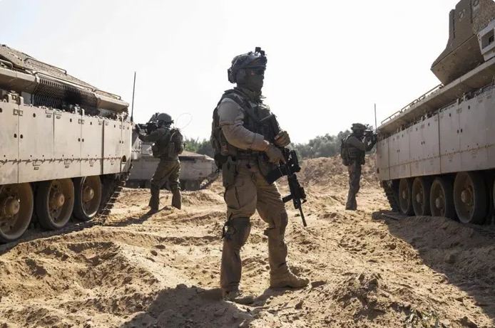  القاهرة الإخبارية  جيش الاحتلال الإسرائيلي يدمر ما يزيد على   من المنازل في غزة