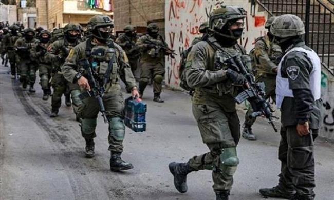 إسرائيل تدفع بتعزيزات عسكرية باتجاه مخيم بلاطة في الضفة الغربية