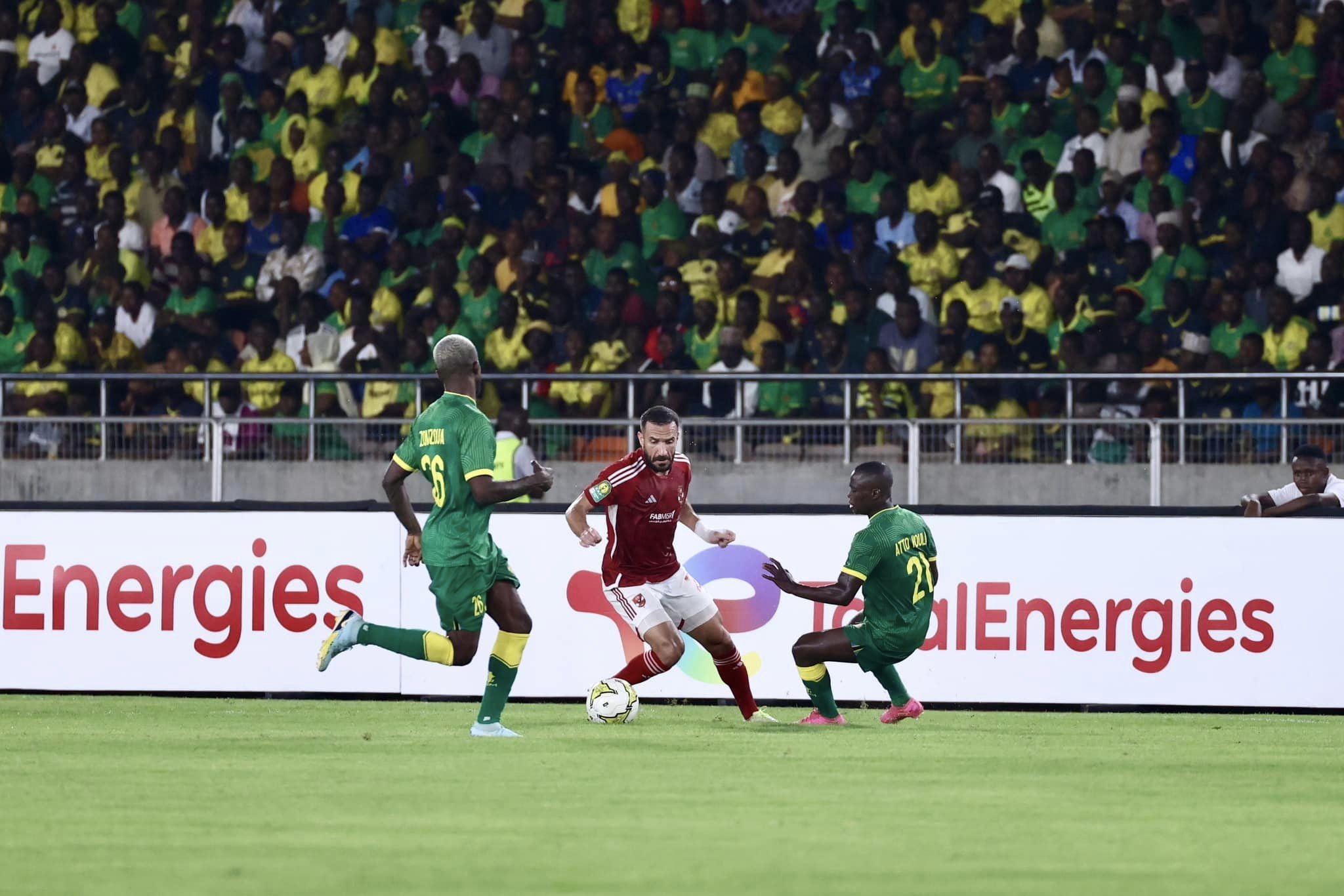 يانج أفريكانز يخطف تعادلًا مثيرًا أمام الأهلي في دوري أبطال إفريقيا | صور