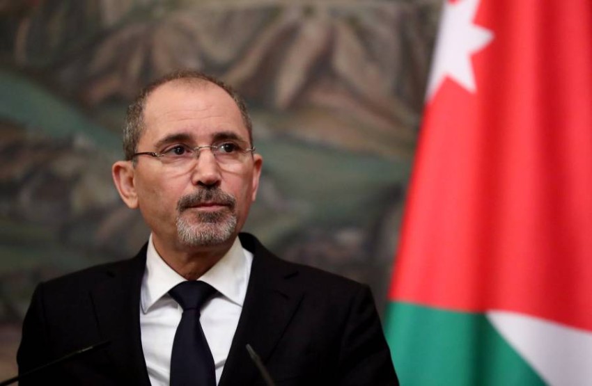 وزيرا خارجية الأردن وسنغافورة يؤكدان ضرورة وقف الحرب على غزة فورًا