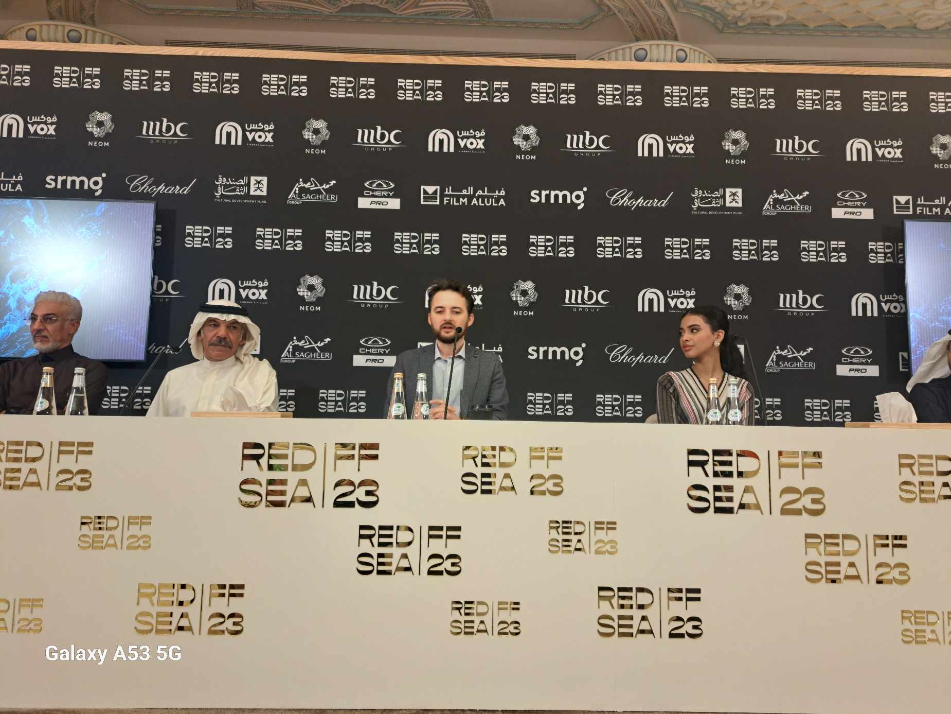في ندوة مهرجان البحر الأحمر أبوبكر شوقي  اقتحامي السينما السعودية من خلال فيلم   هجان  تحد كبير | فيديو