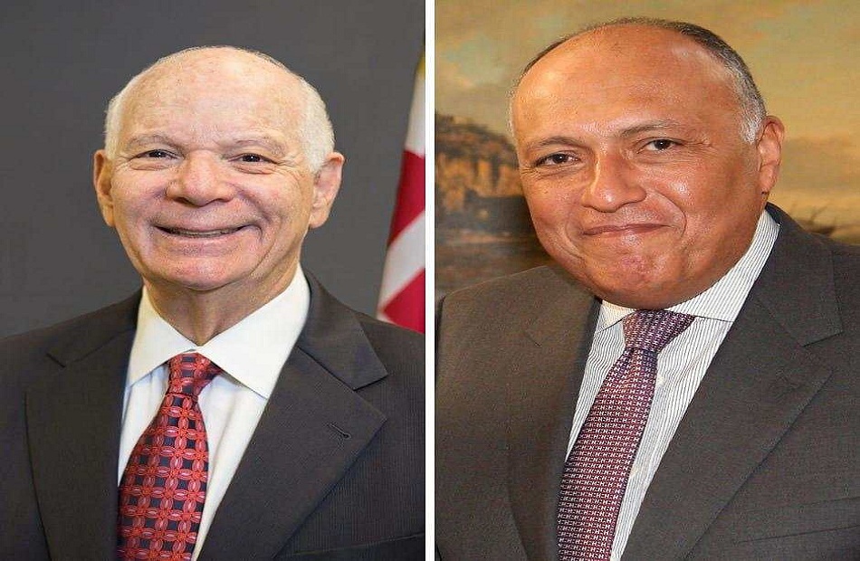 شكري يستعرض جهود الإصلاح الاقتصادي بمصر خلال لقائه رئيس لجنة العلاقات الخارجية بمجلس الشيوخ الأمريكي