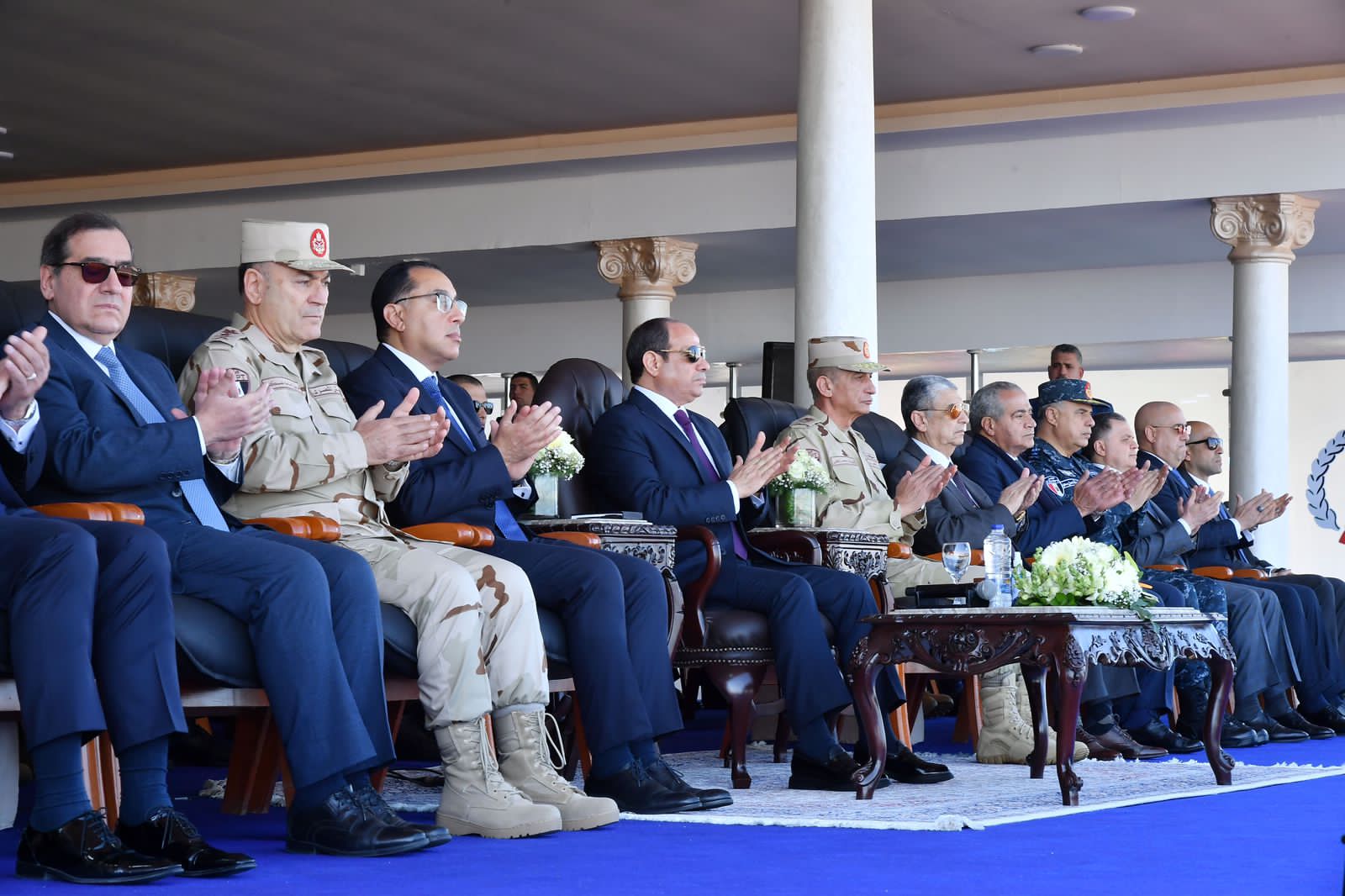   تفقد الرئيس السيسي اصطفاف المعدات المشاركة في تنفيذ خطة الدولة لتنمية وإعمار سيناء