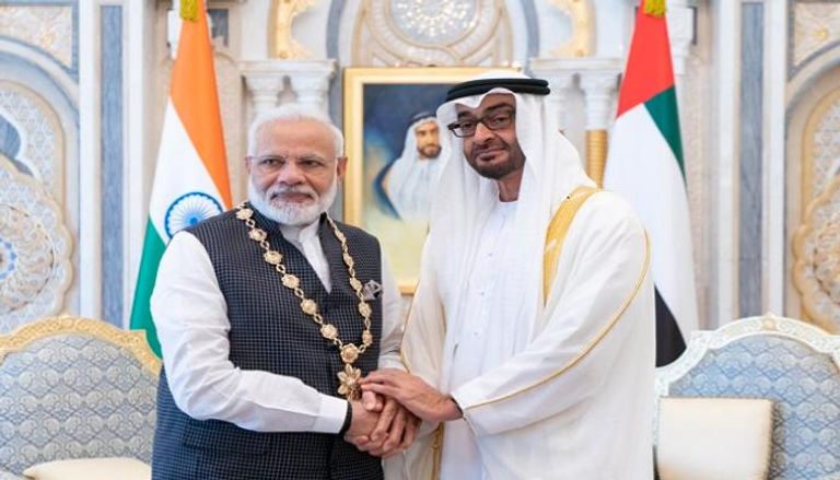 رئيس الإمارات ورئيس وزراء الهند يبحثان هاتفيًا تعزيز العلاقات الثنائية وآخر المستجدات