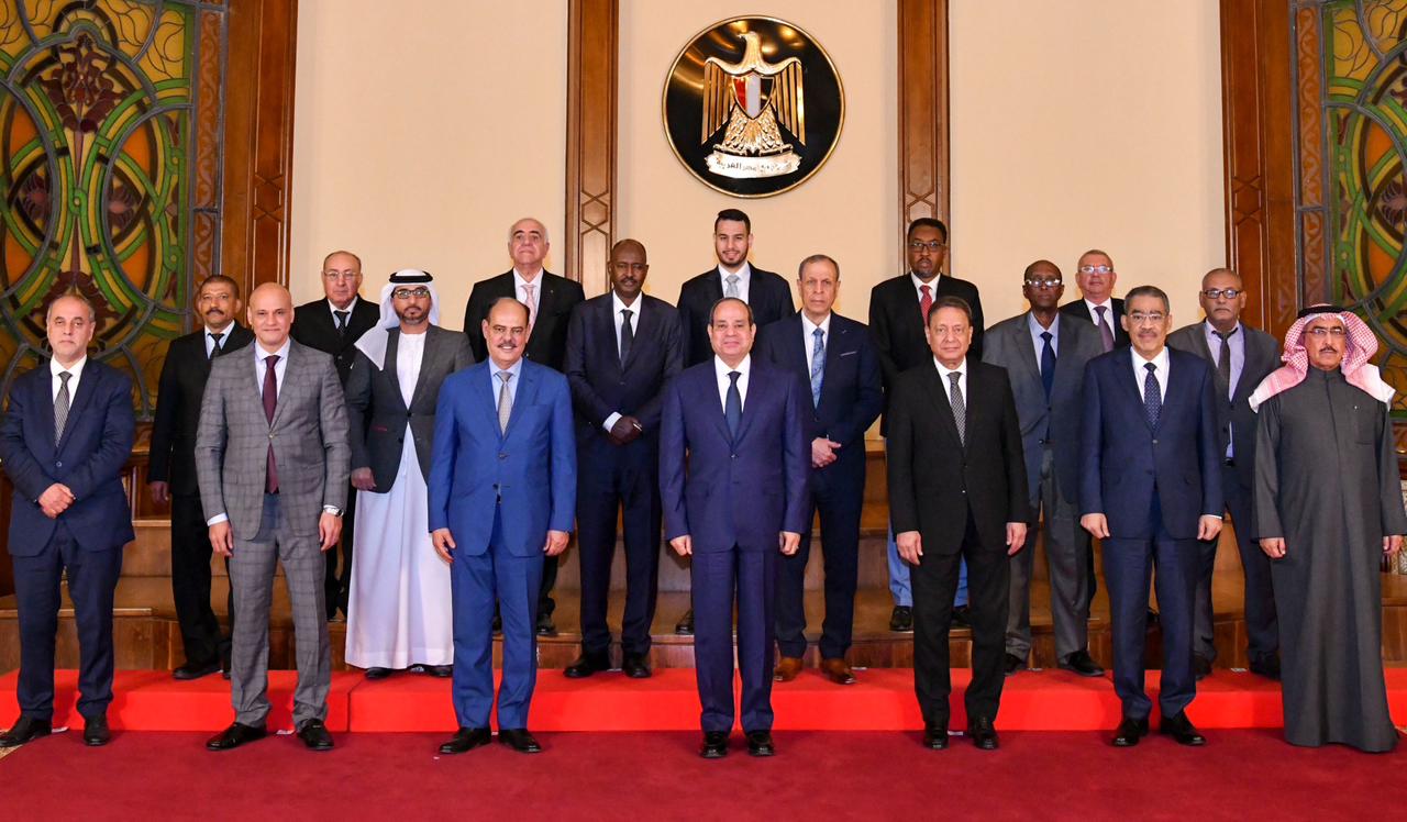 الرئيس : موقف مصر ثابت بشأن القضايا العربية وترفض التدخل في الشئون الداخلية للدول