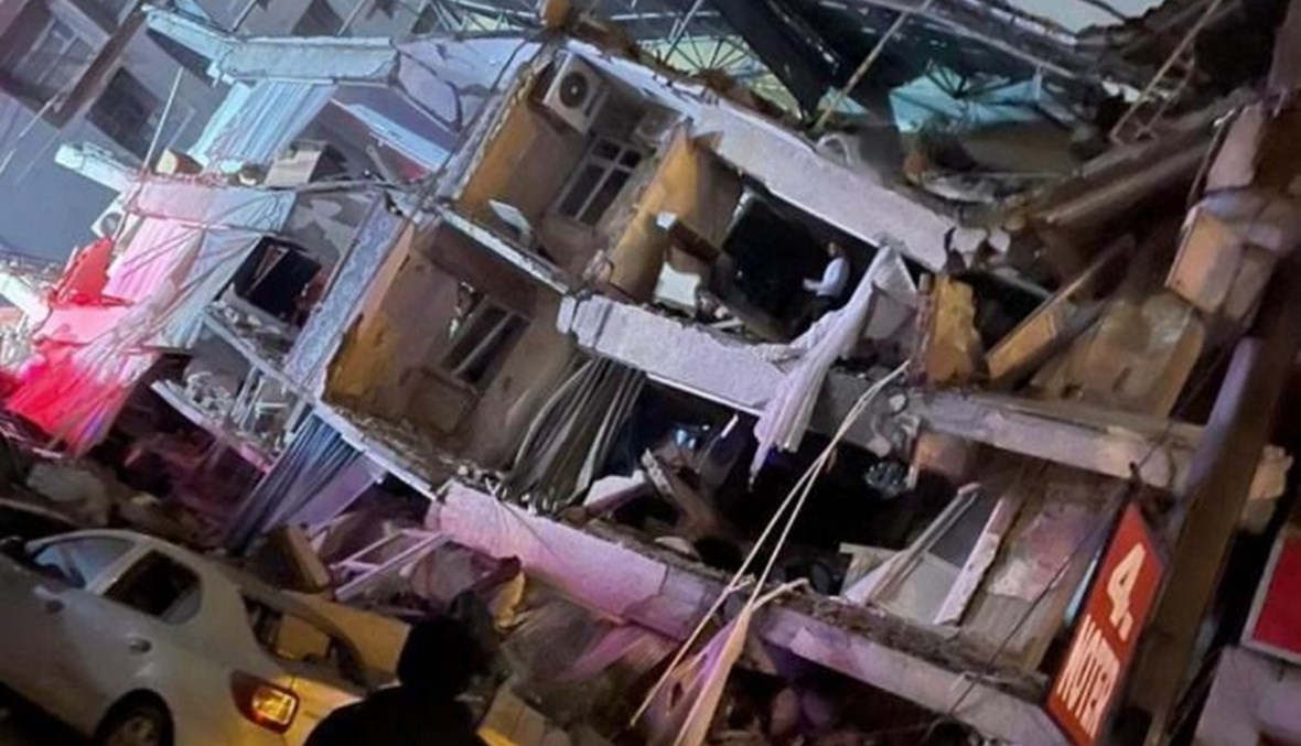 وزير الداخلية اللبناني يكشف عن آثار زلزال تركيا المدمر في البلاد