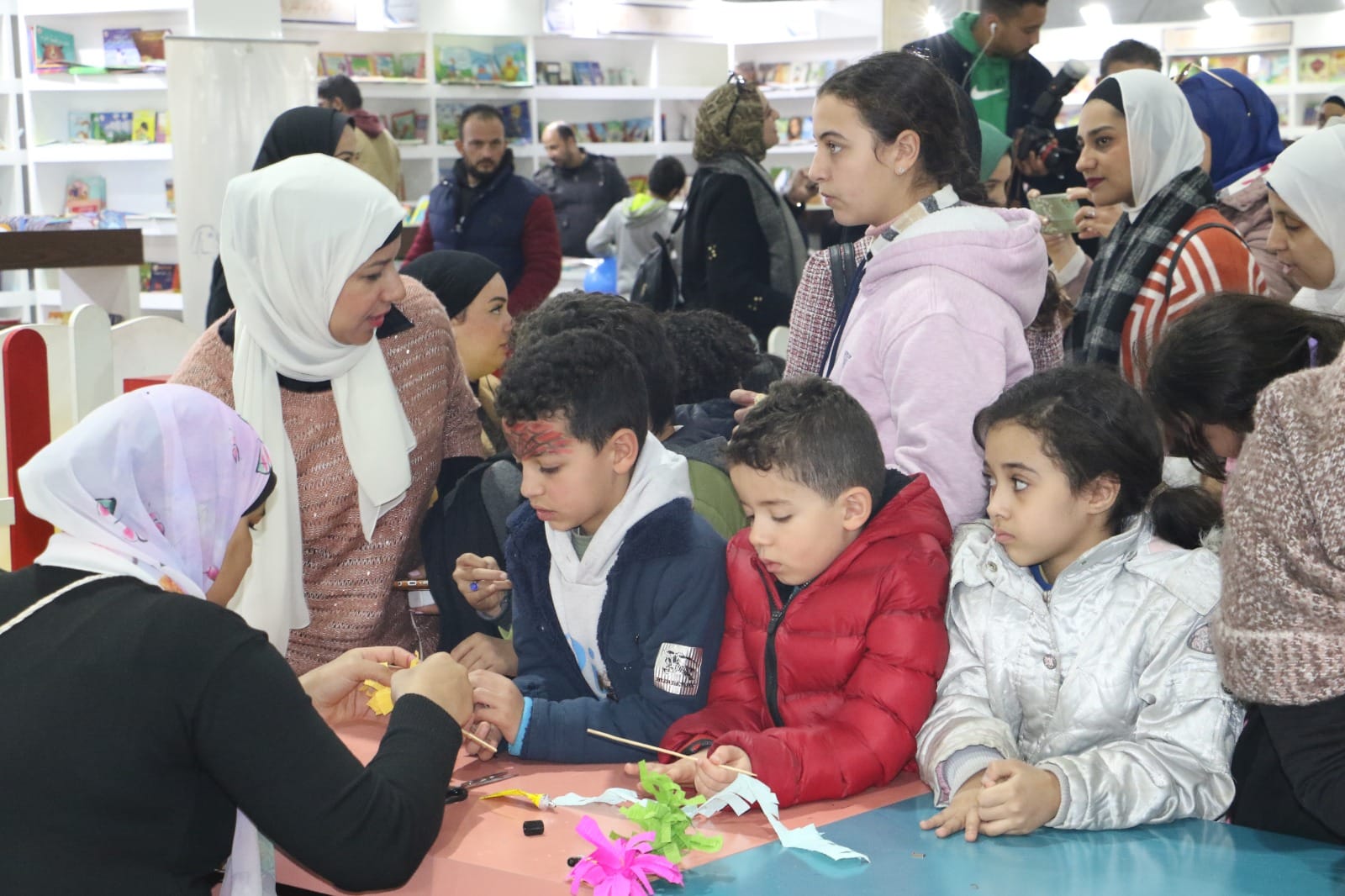 من فعاليات  قصور الثقافة  لأطفال معرض القاهرة الدولي للكتاب