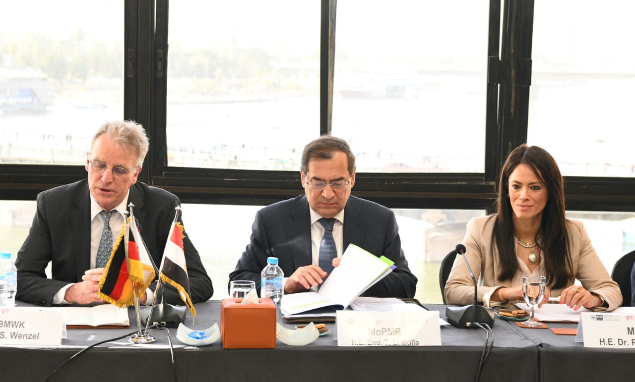  وزير البترول يشارك في الاجتماع الأول للجنة التعاون بين مصر وألمانيا في مجالات الطاقة والهيدروجين 