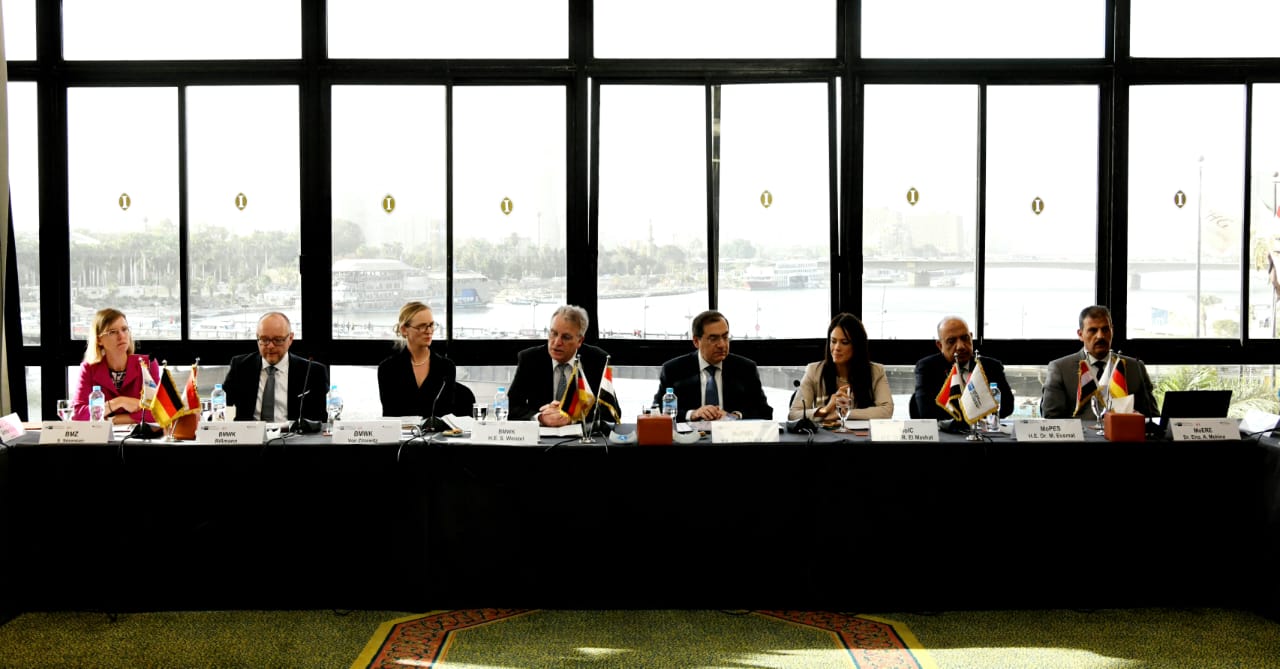  وزير البترول يشارك في الاجتماع الأول للجنة التعاون بين مصر وألمانيا في مجالات الطاقة والهيدروجين 