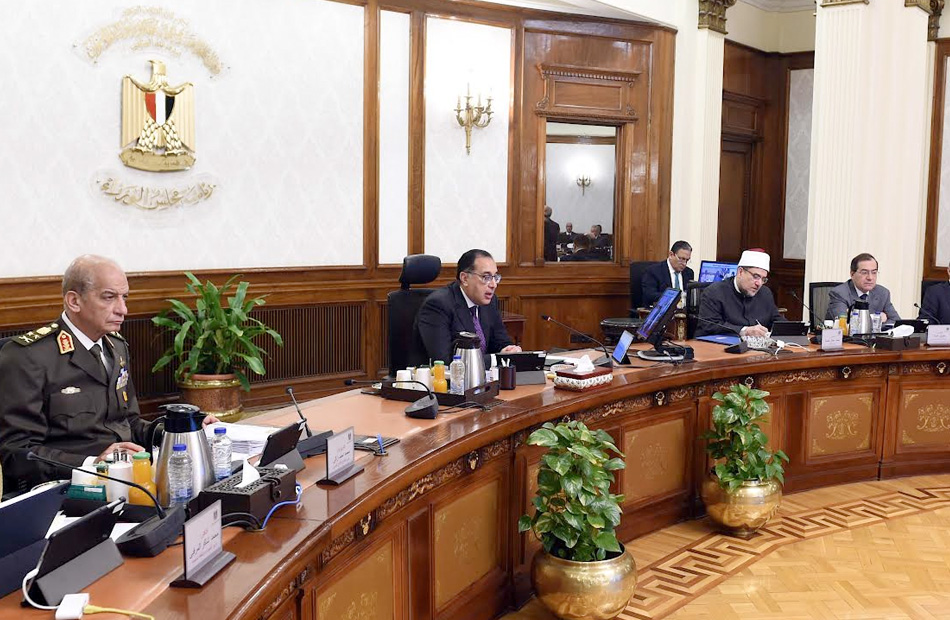رئيس الوزراء نستهدف إعداد برنامج قوي للوصول بالصادرات المصرية إلى مختلف الأسواق 