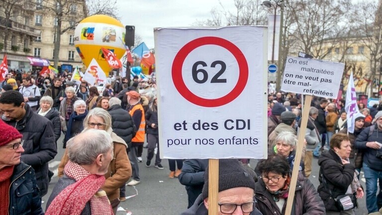فرنسا أعمال عنف واعتقال العشرات في مظاهرات ضد قانون التقاعد
