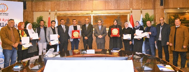  محافظ الغربية يكرم الفائزين بجائزة مصر للتميز الحكومي