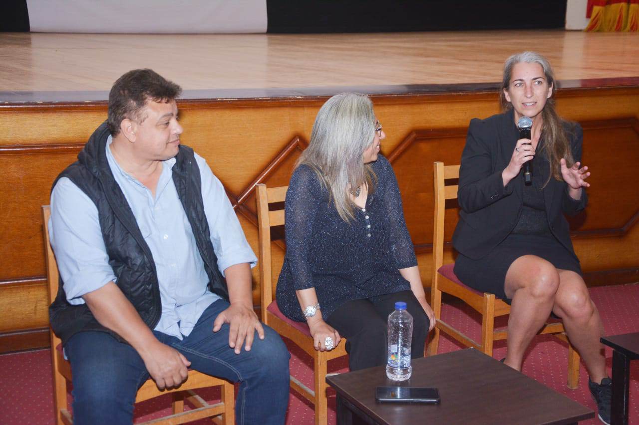 جانب من مناقشة آنا صوفيا جاك على هامش مهرجان الإسماعيلية للسينما التسجيلية