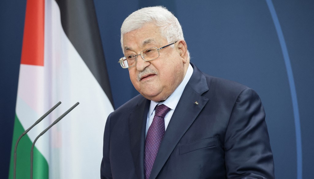 الرئيس الفلسطيني يُؤكد رفضه لما أعلنه نتنياهو من «مبادئ لليوم التالي للحرب» على قطاع غزة