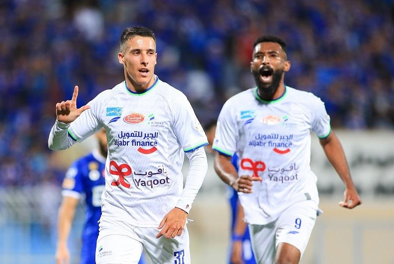 الفتح في المركز السادس بالدوري السعودي بعد الفوز على الهلال