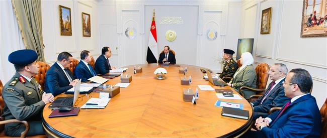 الرئيس يتابع البرامج القائمة والمستقبلية للدفع بجهود التنمية المجتمعية للمواطنين المصريين من أبناء سيناء