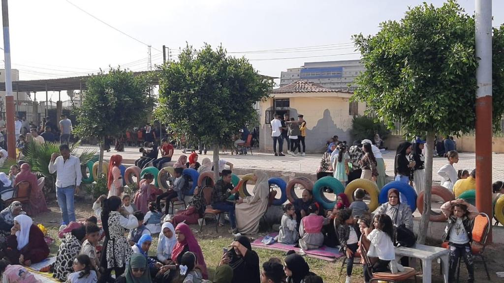  توافد المواطنين بأعداد كبيرة على حديقة صنعاء بمدينة كفر الشيخ 