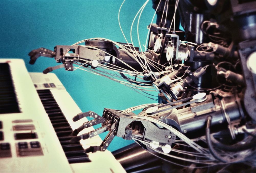 الاستعانة بالذكاء الاصطناعي في عالم الموسيقى تحتاج إلى تشريعات لتنظيمها