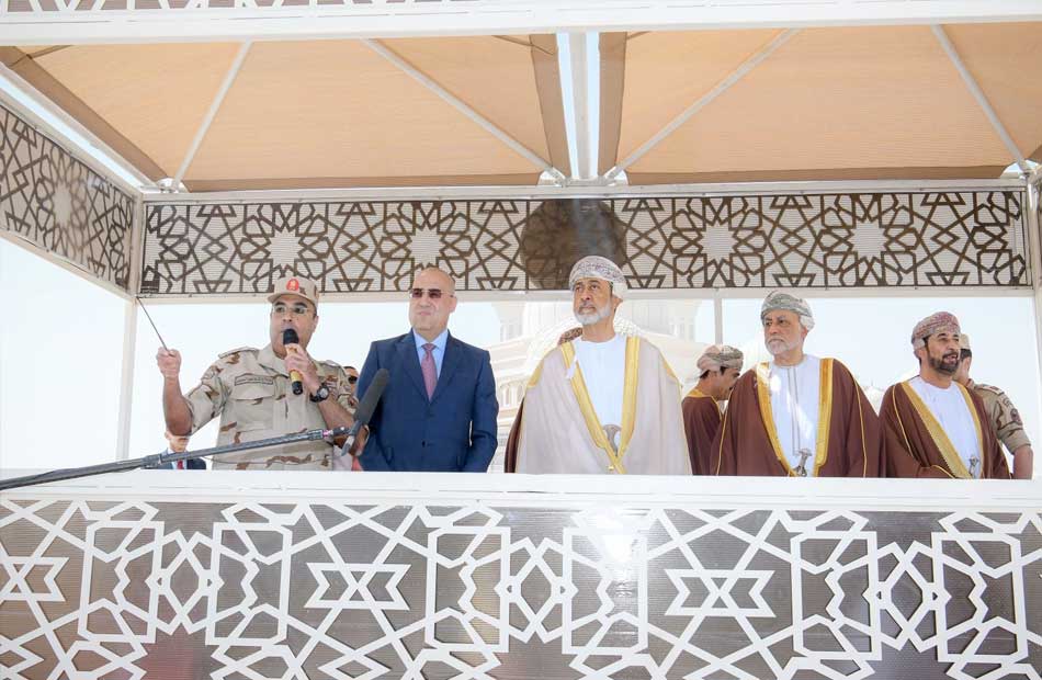 سلطان عمان وجولته بالعاصمة الإدارية
