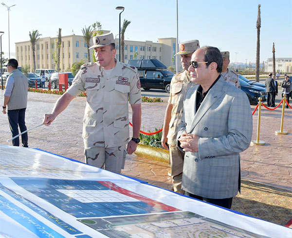  الرئيس السيسي يتفقد الأكاديمية العسكرية المصرية 