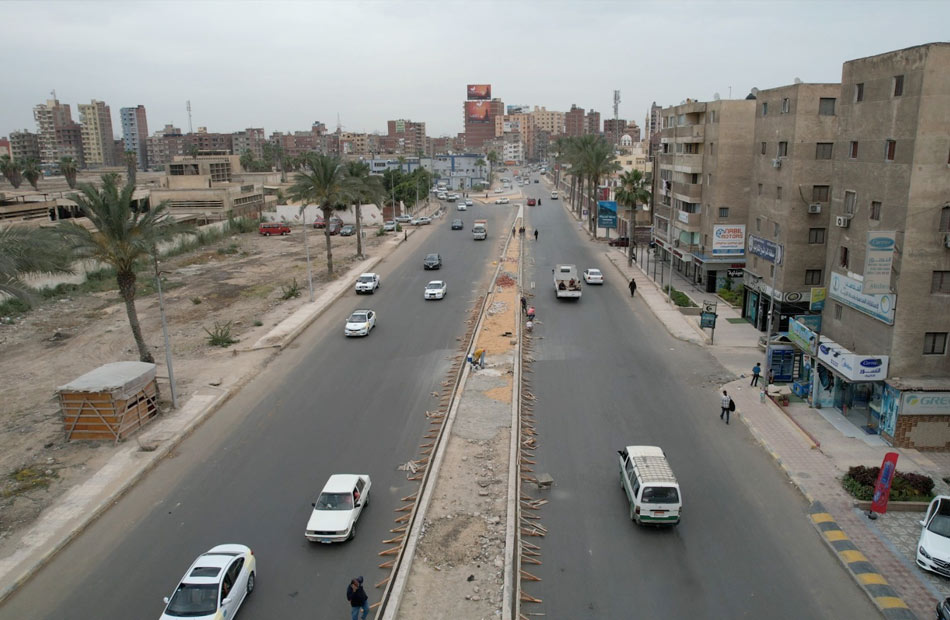 محافظ كفر الشيخ يتفقد المشروعات الخدمية وتوسعة الطرق ورصفها ويلتقي بالمواطنين | صور 