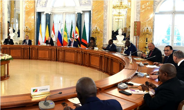 بوابة الأهرام | خلال اجتماع الرؤساء الأفارقة مع بوتين ...