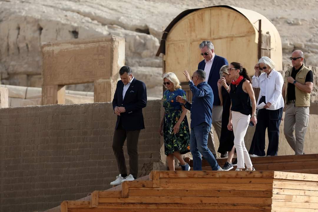  قرينة الرئيس الأمريكي تزور الأهرامات وأبو الهول 