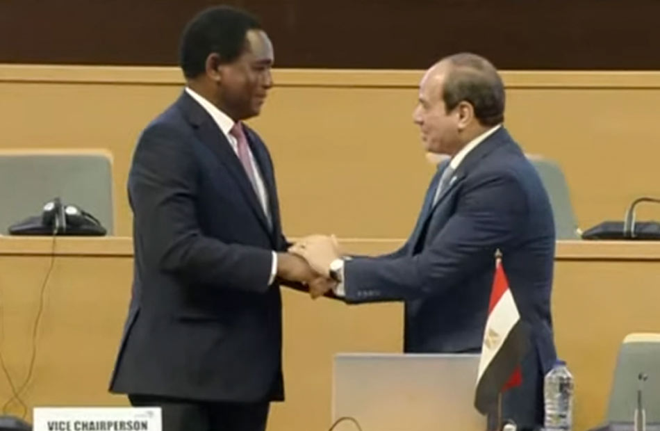 الرئيس السيسي يسلم الرئاسة الدورية لتجمع  كوميسا  من مصر إلى زامبيا  