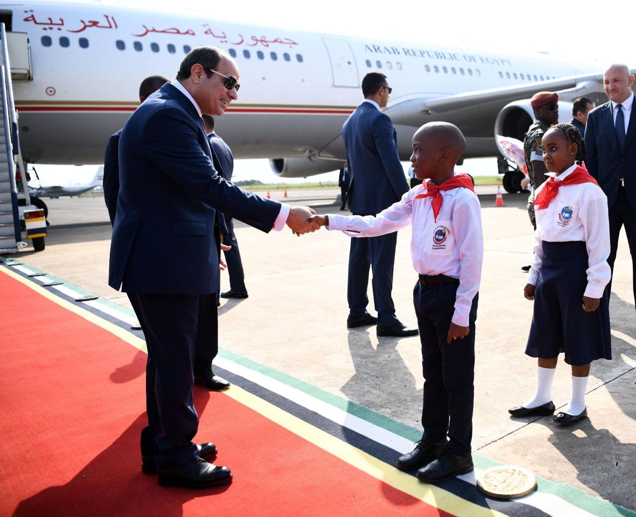 الرئيس السيسي  خلال مراسم استقباله بموزمبيق