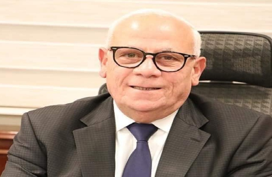 محافظ بورسعيد يطمئن على جاهزية المصري للقاء نهائي الرابطة غدًا - بوابة  الأهرام