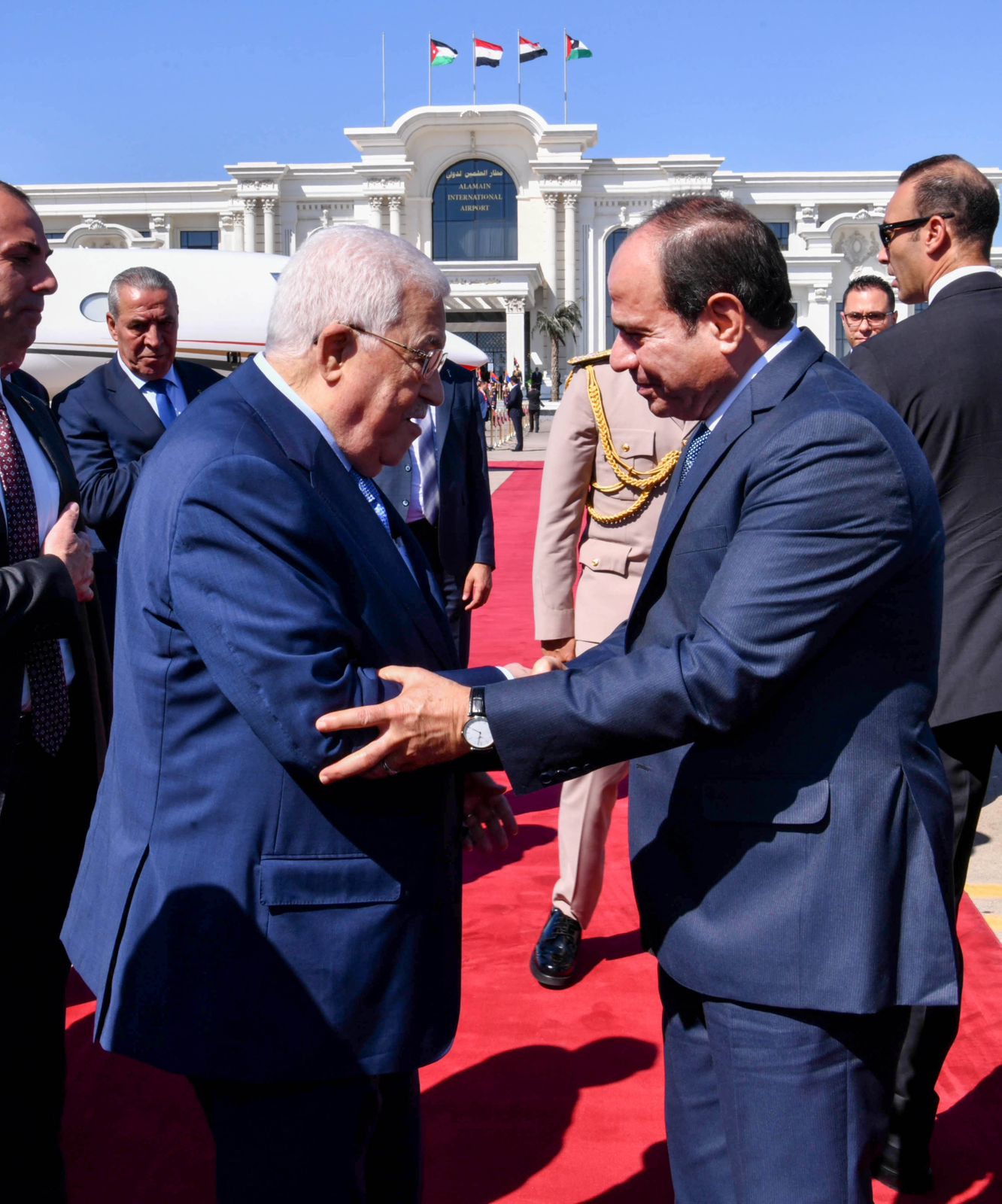 الرئيس عبد الفتاح السيسي يودع الرئيس الفلسطينى محمود عباس بالعلمين