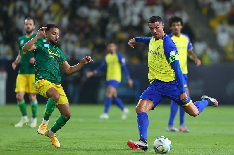 اتحاد الكرة السعودي يناقش زيادة عدد اللاعبين الأجانب في الدوري 
