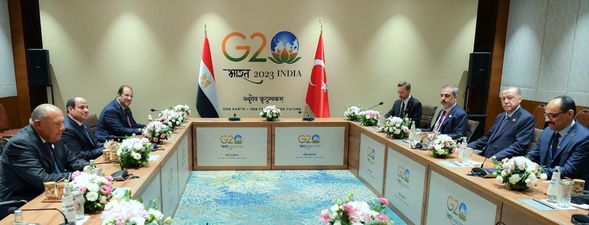 جانب من لقاء الرئيسين عبد الفتاح السيسي والرئيس التركي 