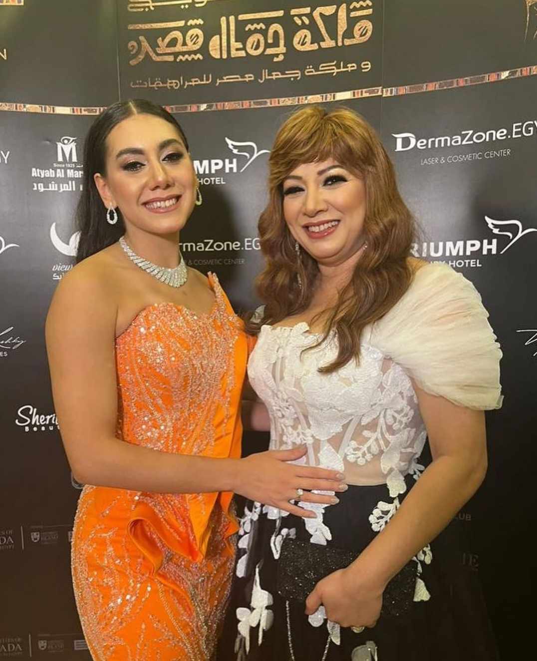 الفنانة انتصار برفقة ابنتها في أحدث ظهور لها من حفل تتويج ملكة جمال مصر -  بوابة الأهرام