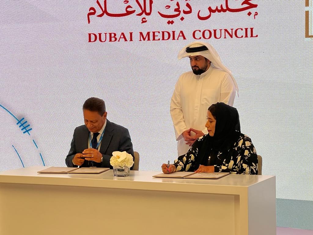 رئيس الأعلى للإعلام يوقِّع مذكرة تفاهم مع مجلس دبي للإعلام جبر يعكس العلاقات الودية بين البلدين| صور 
